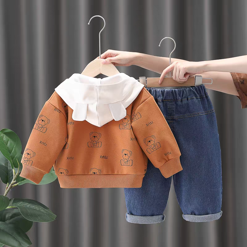 🧸 Cute Bear Print 3-Piece Kids Outfit Set – Hoodie, T-Shirt & Jeans Combo